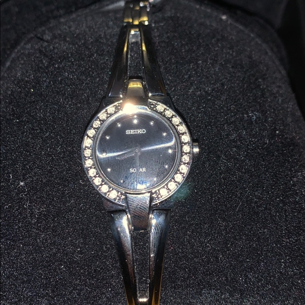 Ladies Seiko Solar Crystal watch